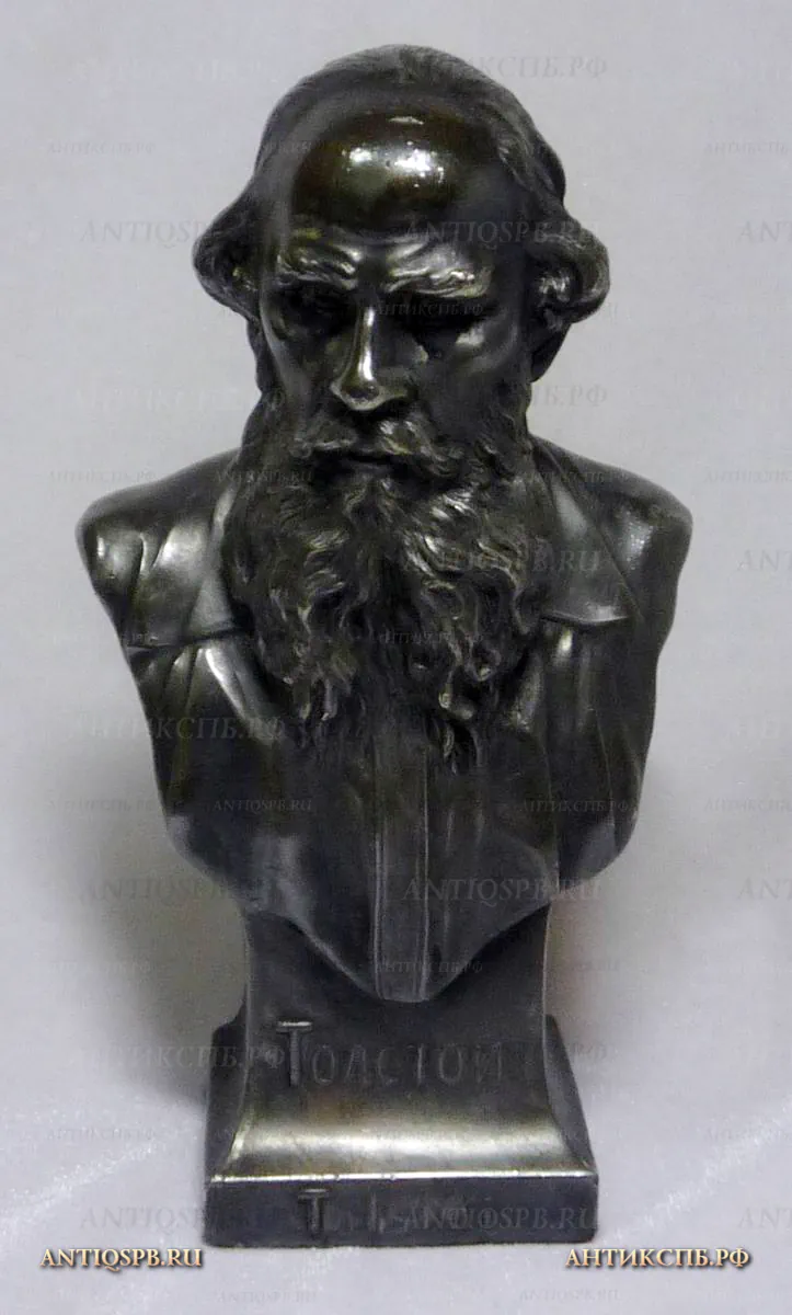Бюст старинный "Л. Н. Толстой". №15048
